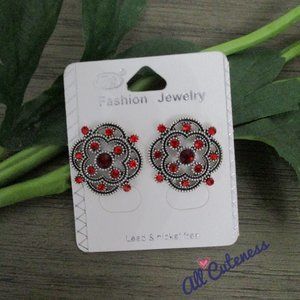 🎀 Statement Earrings